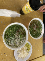 Pho Tastee food