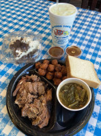 Pig-n-chik Bbq food