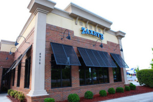 Zaxby's Chicken Fingers Buffalo Wings outside