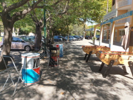 Coyote Coffee Snack Bubble Tea outside