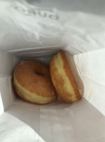 Lee's Donuts food