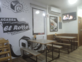 Santo Rollo Suc. Av. 10 inside