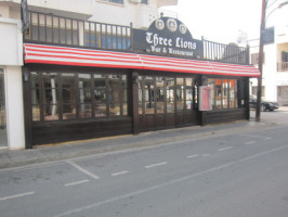 Three Lions Pub And outside