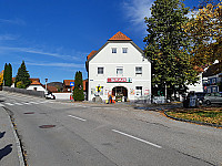 Spar Markt outside