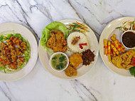 Indoks Kitchen food