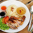 Nasi Ayam Hainan food