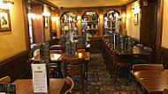 Helio's Pub inside