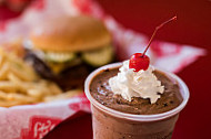 Freddy's Frozen Custard Steakburgers food