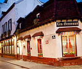 Les Berceaux outside