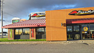 Pizza Hut outside