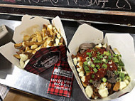 Smoke's Poutinerie food