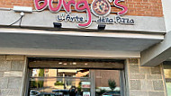 Burgo’s L’arte Della Pizza outside