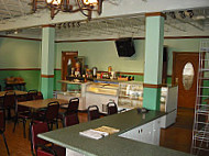 Victorias Country Inn inside