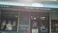 Pan Del Cielo Bakery outside