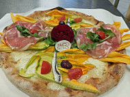 Easi Pizzeria food