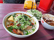 Duc Loi food