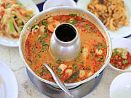 Bq Tomyam Seafood Ss19 food