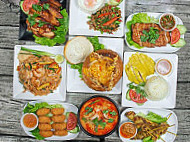 Thai Niyom food