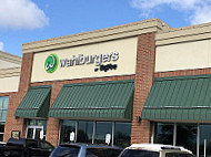 Wahlburgers Hy-vee outside