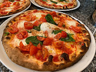 Pizzeria Rustica food