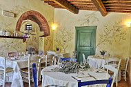 Taverna Di Bibbiano food