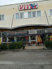 Velox Pizza Di Arian Toska outside