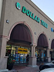 Dollar Tree outside