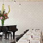 Bistrotheque inside