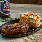 Logan's Roadhouse food