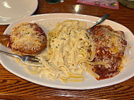 Olive Garden food