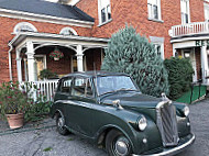 Georgian House 1858 outside