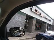 Little Caesars Pizza outside