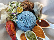 Nasi Kerabu Mek Sp food