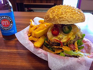 Piwy`s Burger