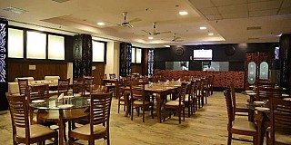 Foodies Funda Family Restaurant