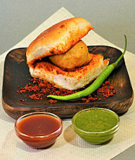 Jay Bhavani Vadapav