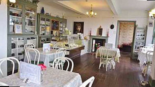 Julia's Tea Room