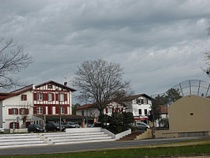 Le Fronton