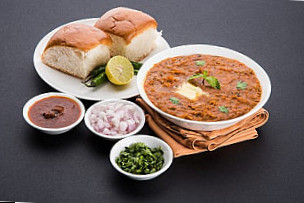 Shri Nath Pav Bhaji Center