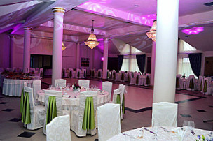 Girux Ballroom