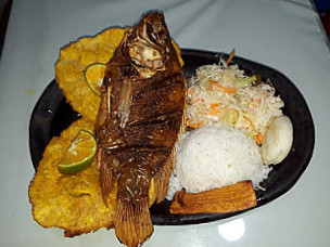 Los Arcos Comida Típica Colombia