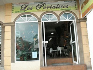 Los Portalitos