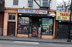 Argo's Deli Liquors