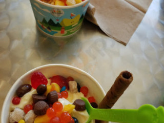 Tutti Frutti Frozen Yogurt