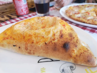 Pizzaria La Famille