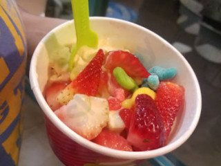 Menchie's Frozen Yogurt