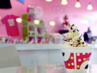 Sweetfrog Premium Frozen Yogurt