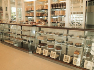 Bawean Sweetheart Bakery Resto