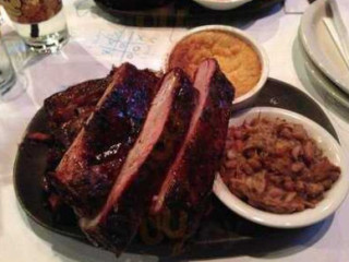 Fink's Bbq Smokehouse