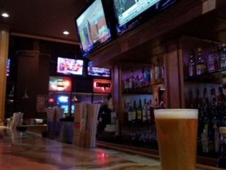 Sidelines Grille